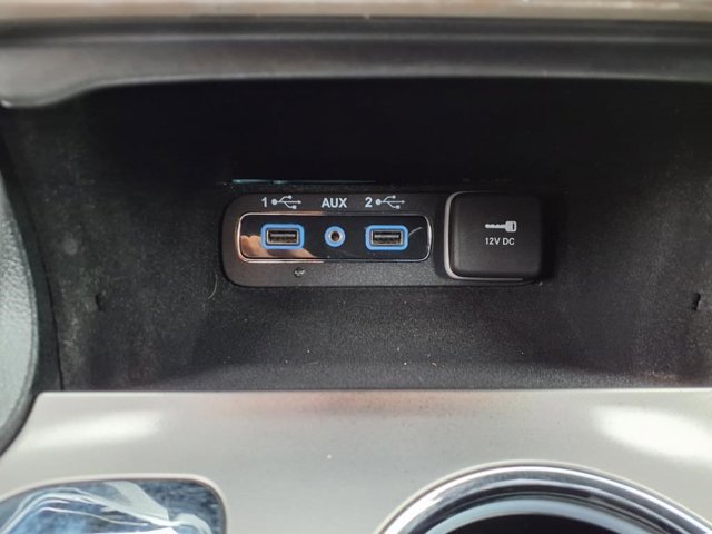 Vehicle image 21 of 30