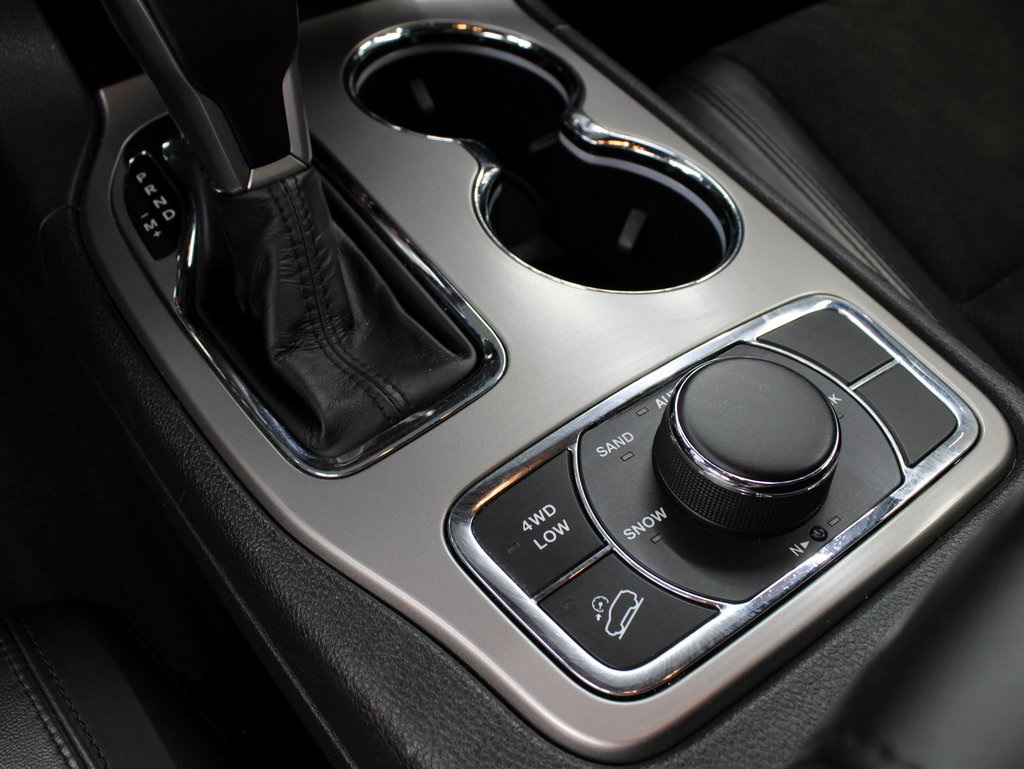 Vehicle image 53 of 63