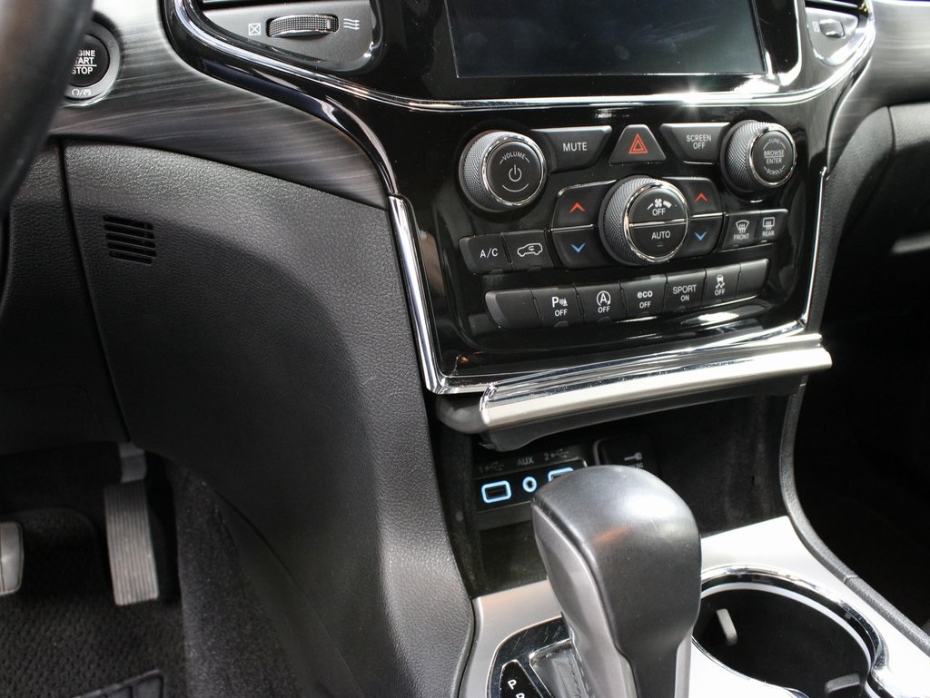 Vehicle image 50 of 63