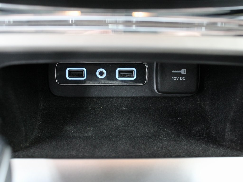 Vehicle image 52 of 63