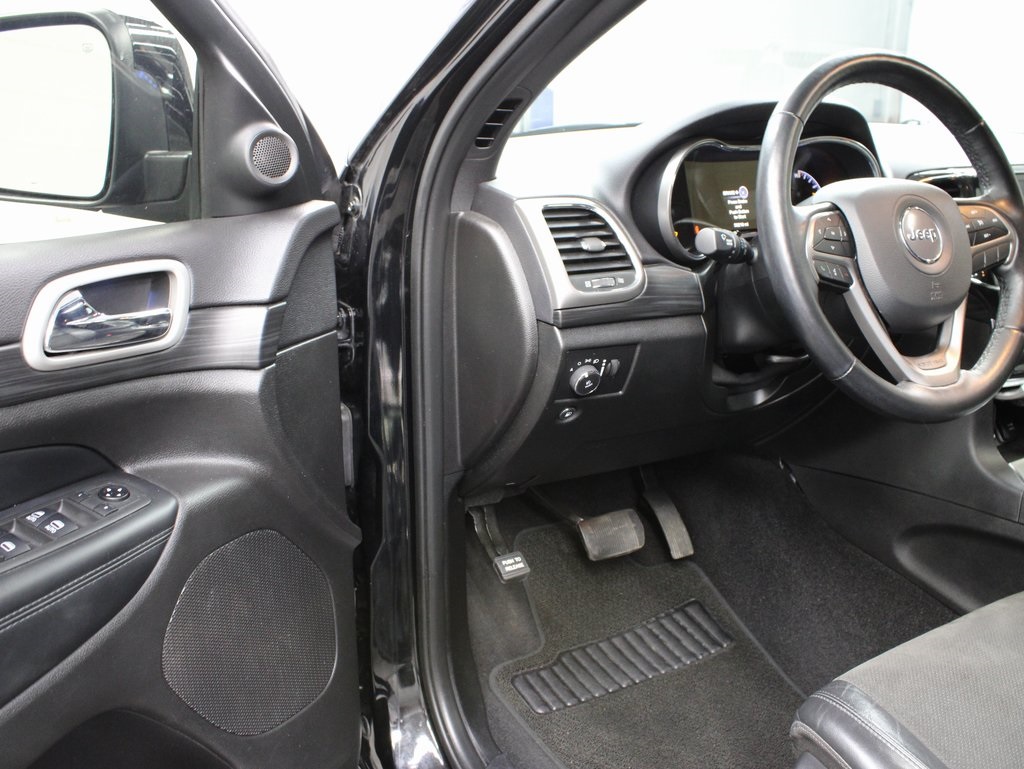 Vehicle image 45 of 63