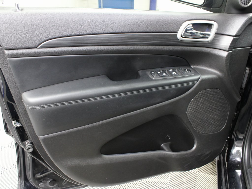 Vehicle image 56 of 63