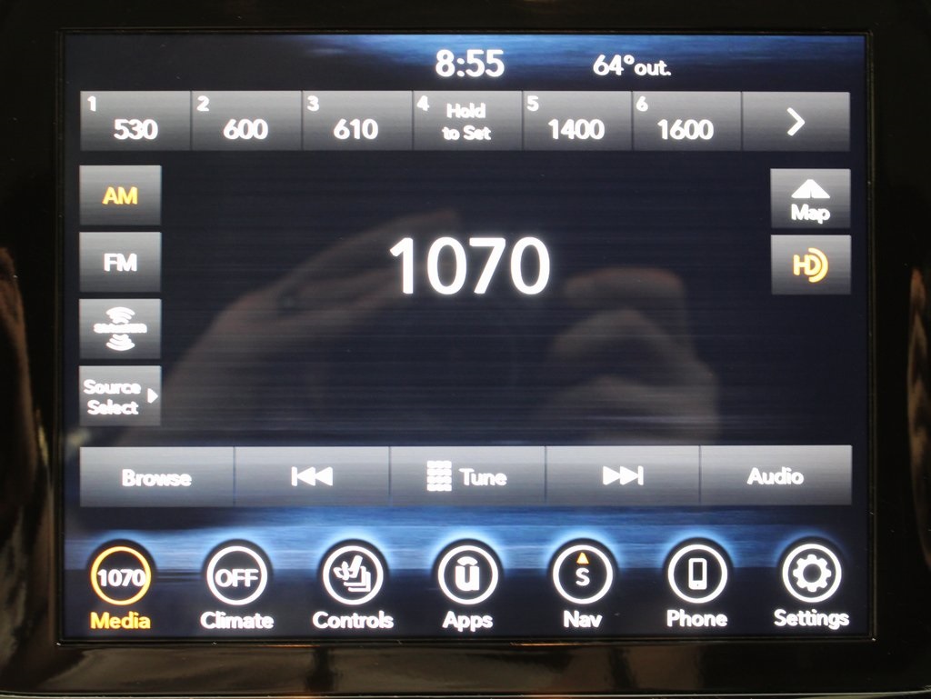 Vehicle image 21 of 63