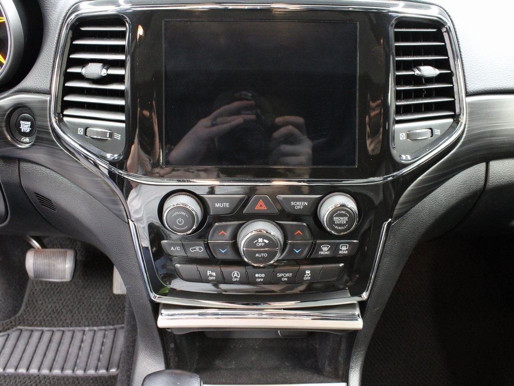 Vehicle image 17 of 63