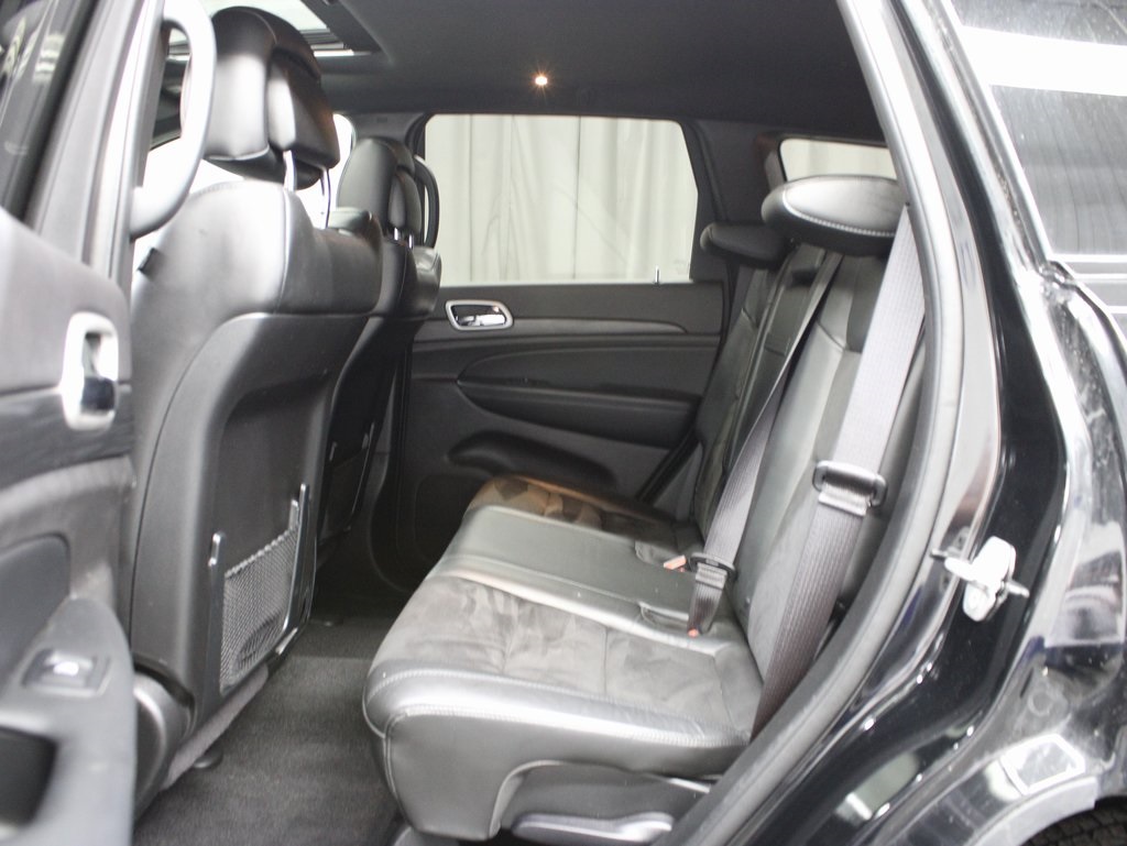 Vehicle image 13 of 63