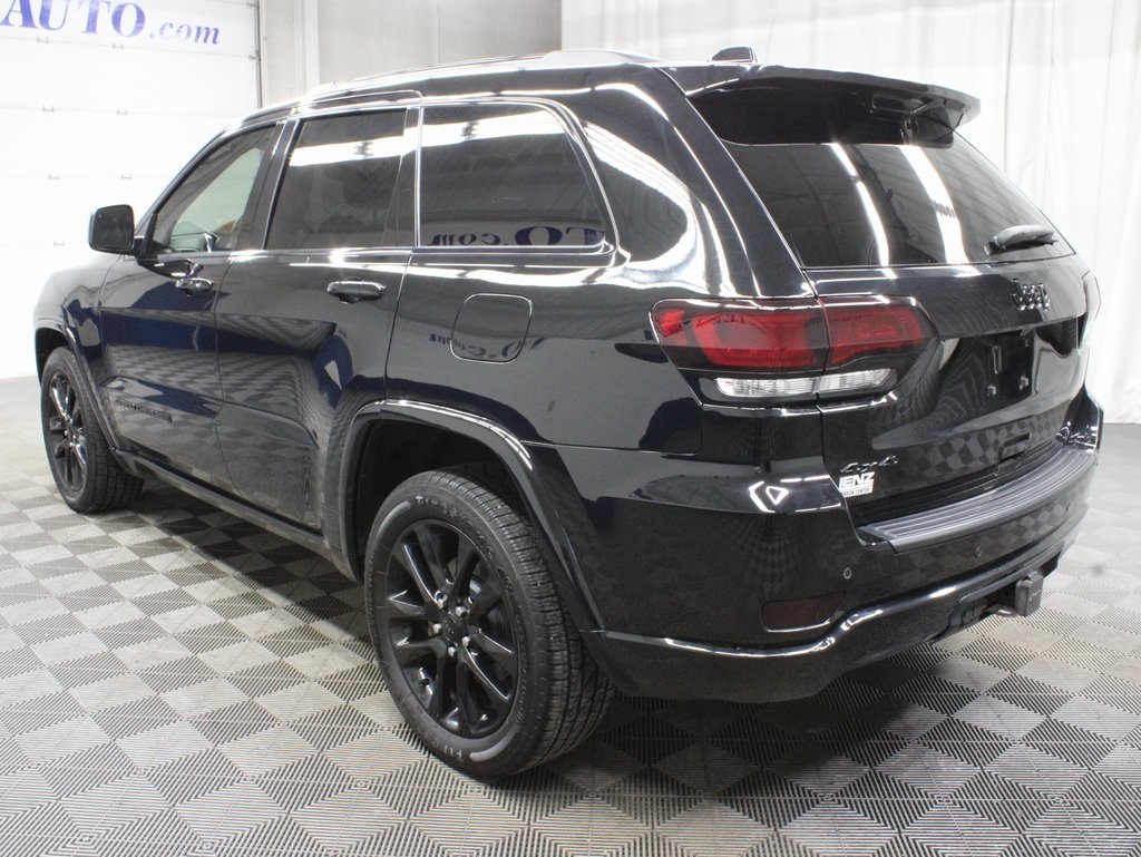 Vehicle image 9 of 63