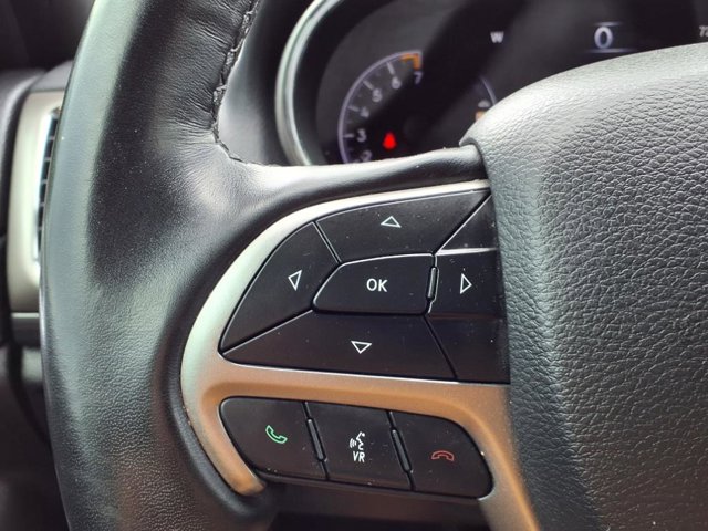 Vehicle image 20 of 30