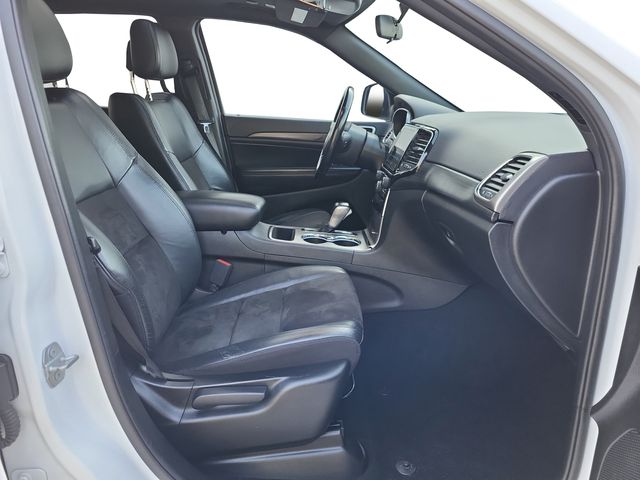 Vehicle image 25 of 31