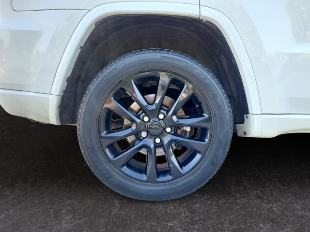 Vehicle image 29 of 31