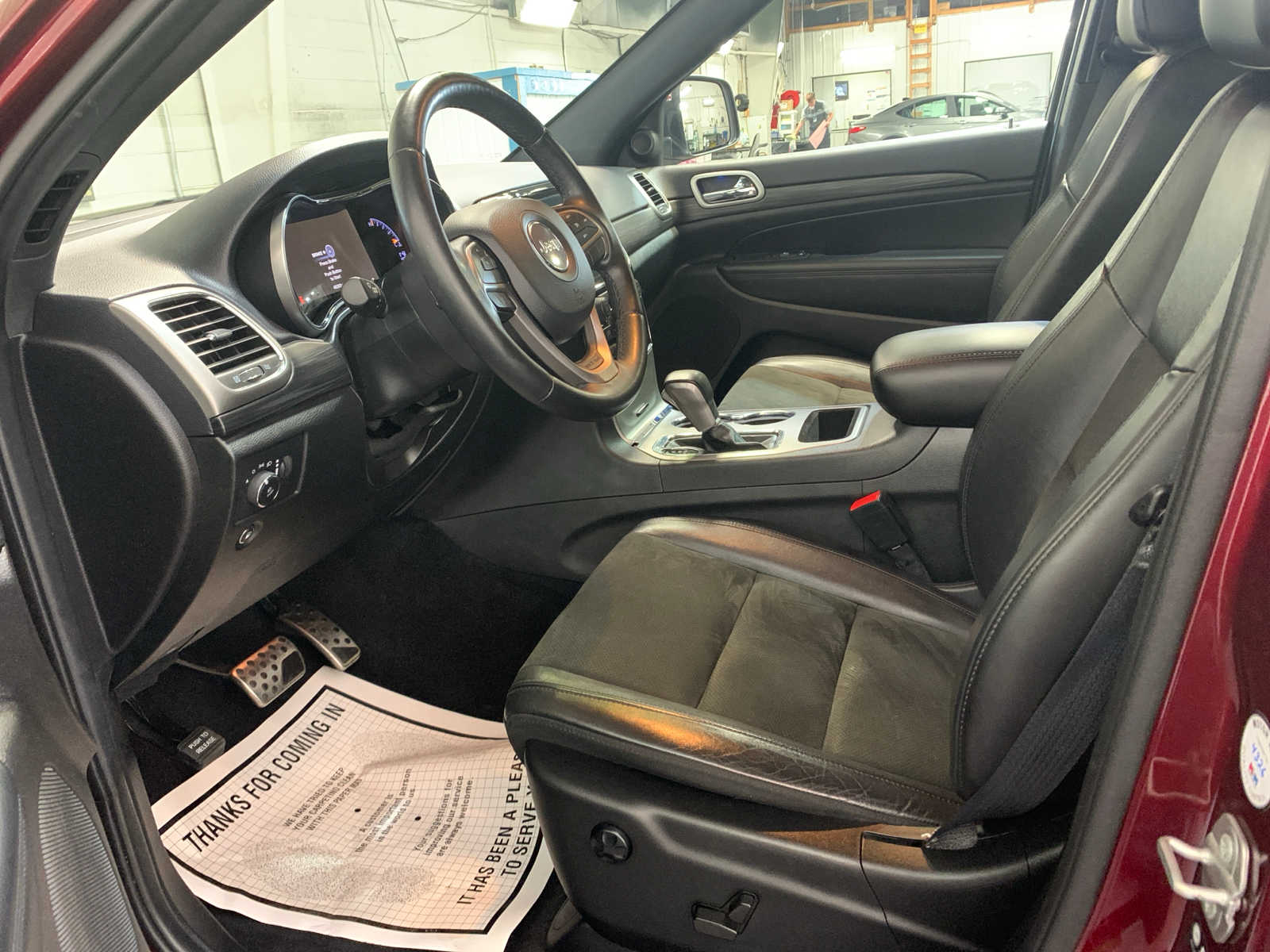 Vehicle image 5 of 10
