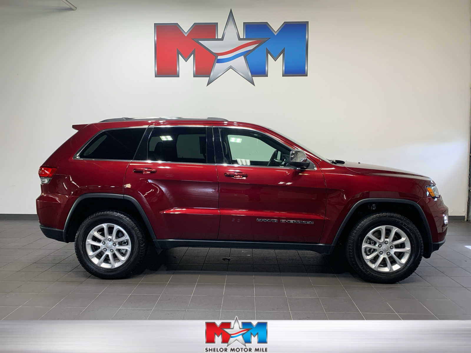 Vehicle image 2 of 10