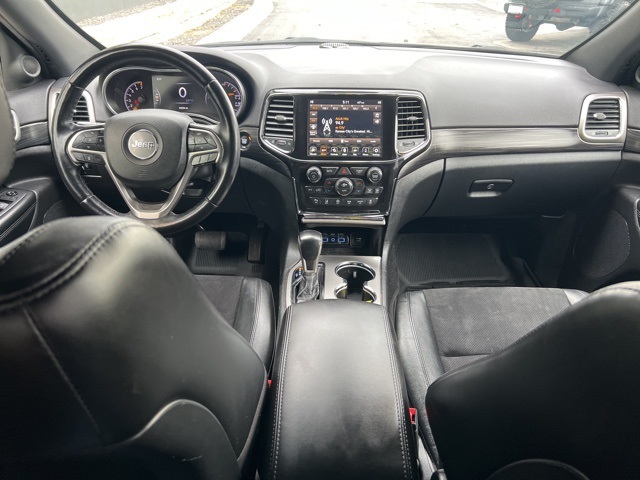 Vehicle image 14 of 19