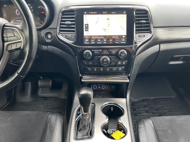 Vehicle image 15 of 19