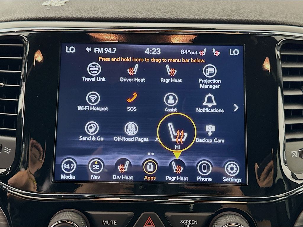Vehicle image 21 of 33