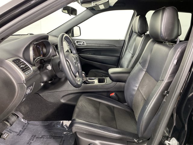 Vehicle image 17 of 35
