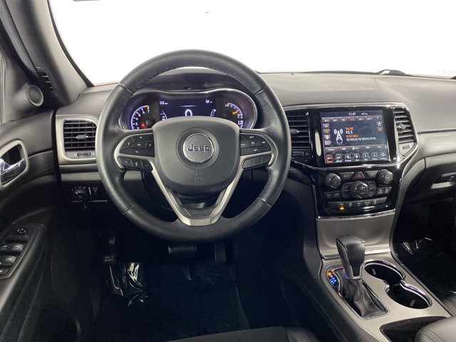 Vehicle image 21 of 35