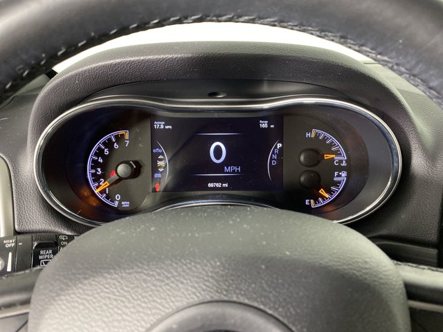 Vehicle image 23 of 35