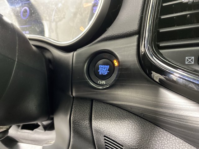 Vehicle image 27 of 35