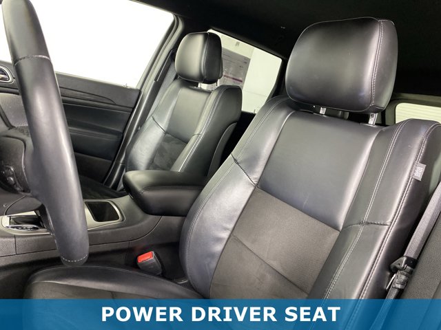 Vehicle image 18 of 35