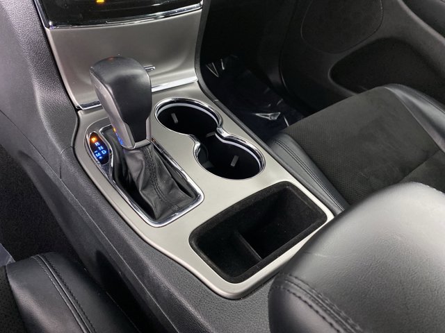 Vehicle image 31 of 35