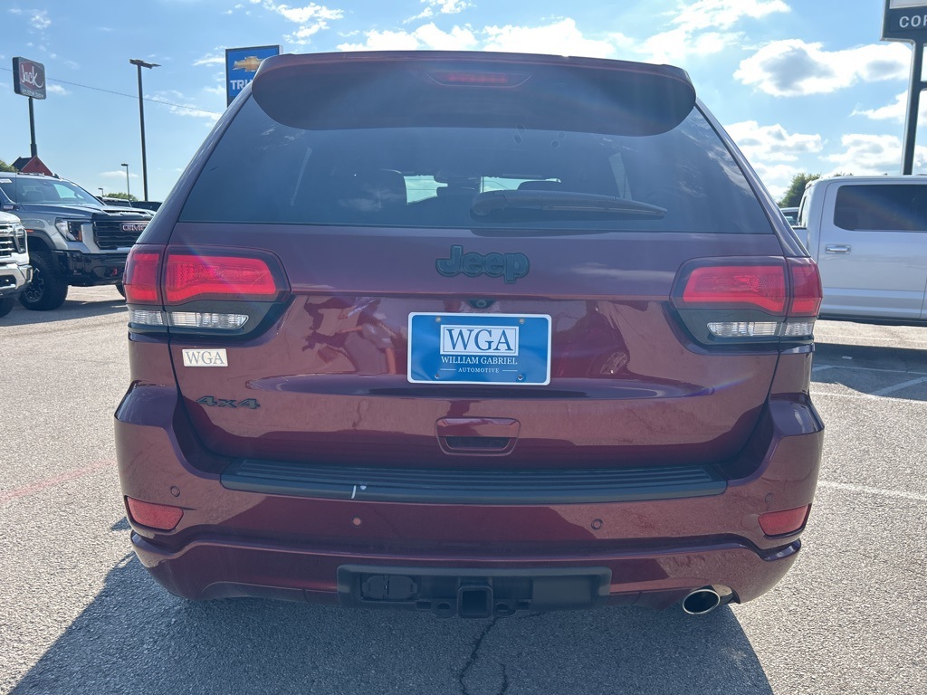 Vehicle image 14 of 15