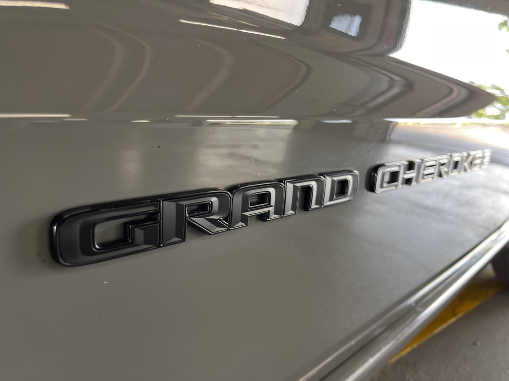 Vehicle image 22 of 50