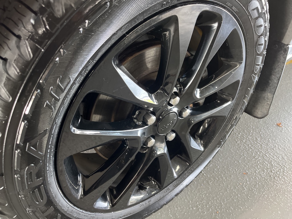 Vehicle image 20 of 50