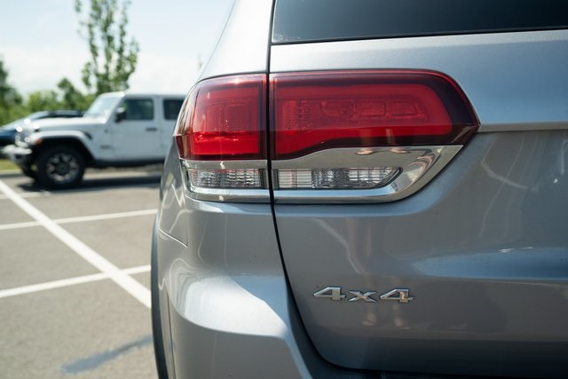 Vehicle image 36 of 37
