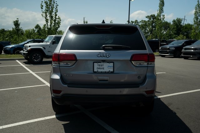 Vehicle image 7 of 37
