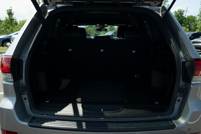 Vehicle image 20 of 37