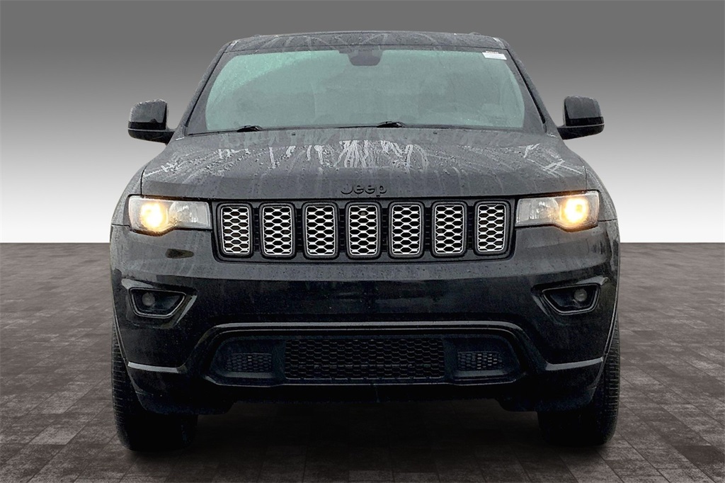 Vehicle image 2 of 33