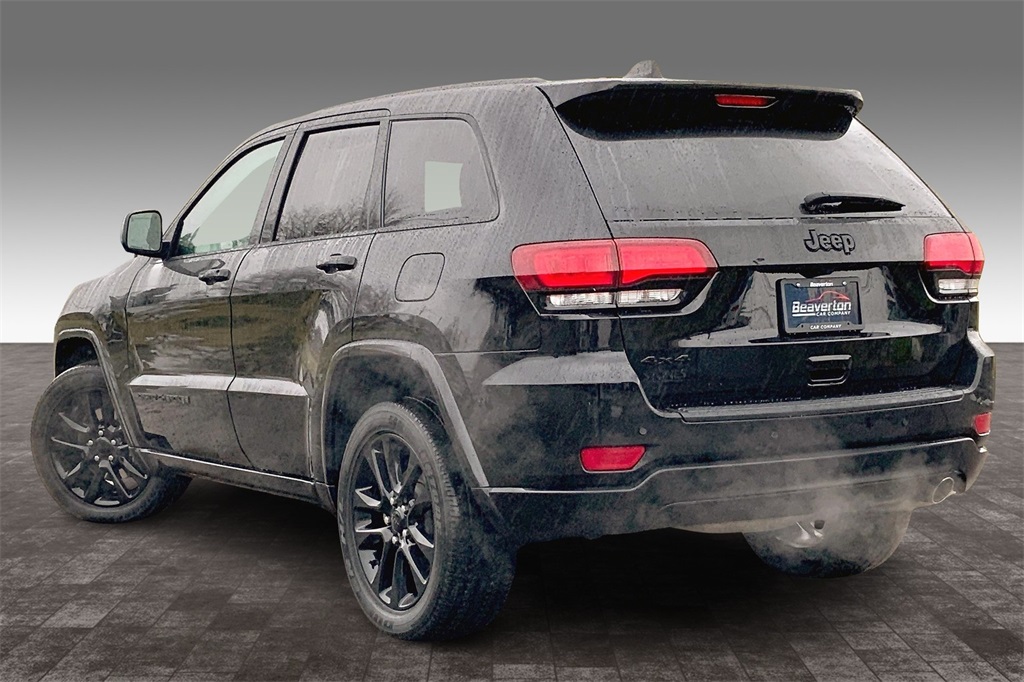 Vehicle image 6 of 33