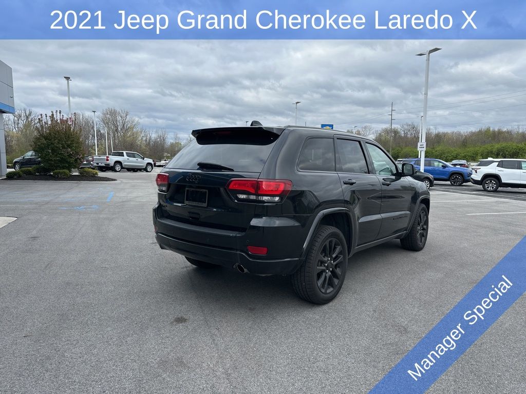 Vehicle image 7 of 35