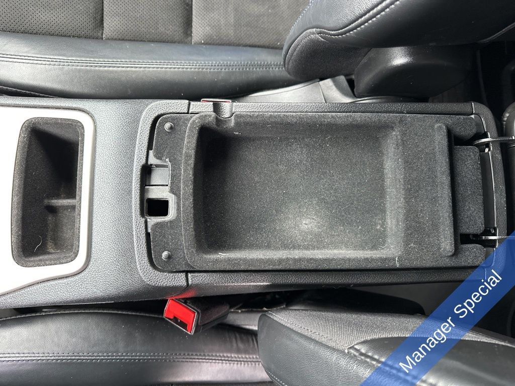 Vehicle image 24 of 35
