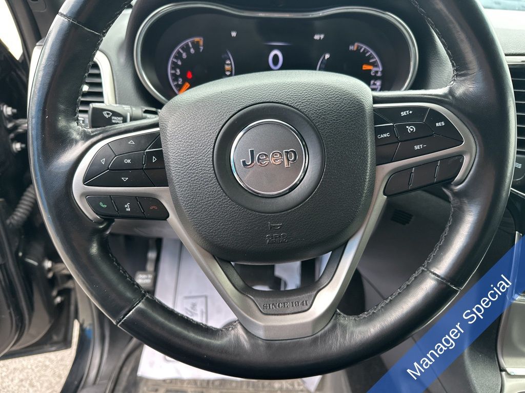 Vehicle image 18 of 35