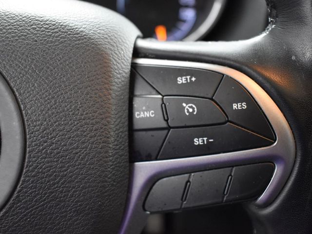 Vehicle image 40 of 48