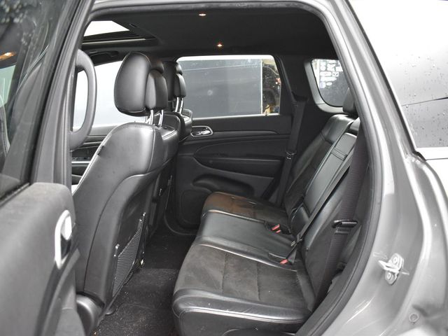 Vehicle image 28 of 48