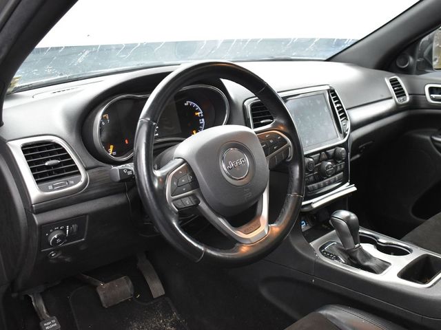 Vehicle image 33 of 48