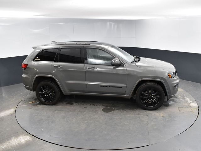 Vehicle image 12 of 48