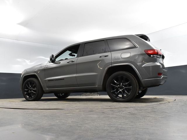 Vehicle image 24 of 48