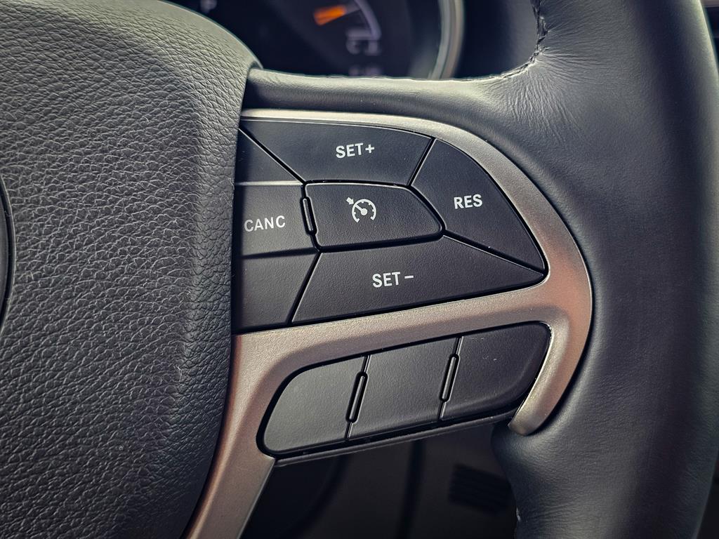 Vehicle image 29 of 45