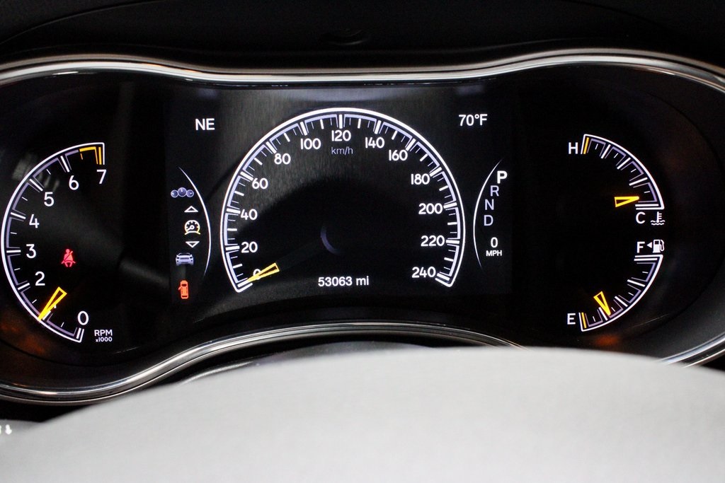 Vehicle image 20 of 35