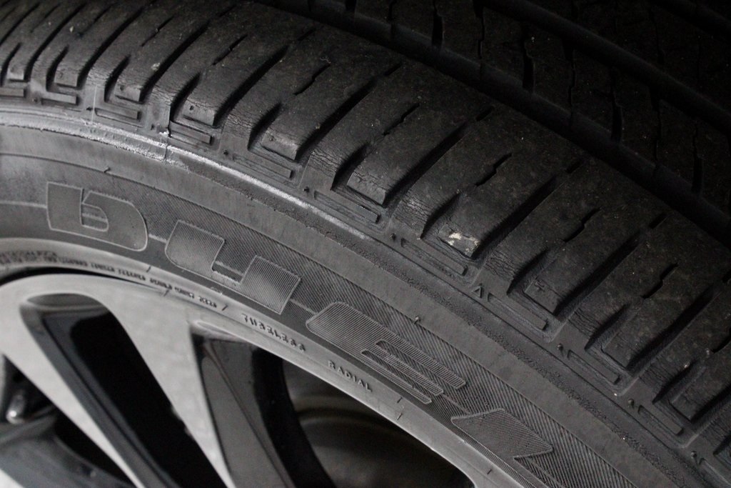 Vehicle image 13 of 35