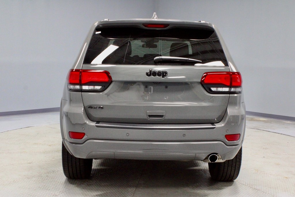 Vehicle image 6 of 35