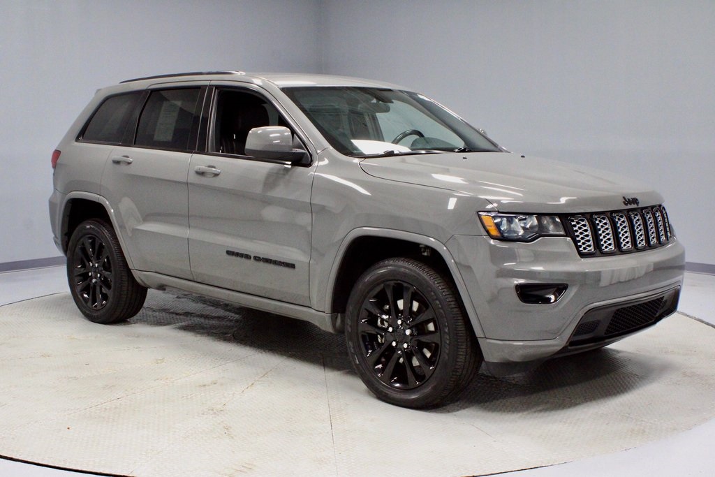 Vehicle image 3 of 35