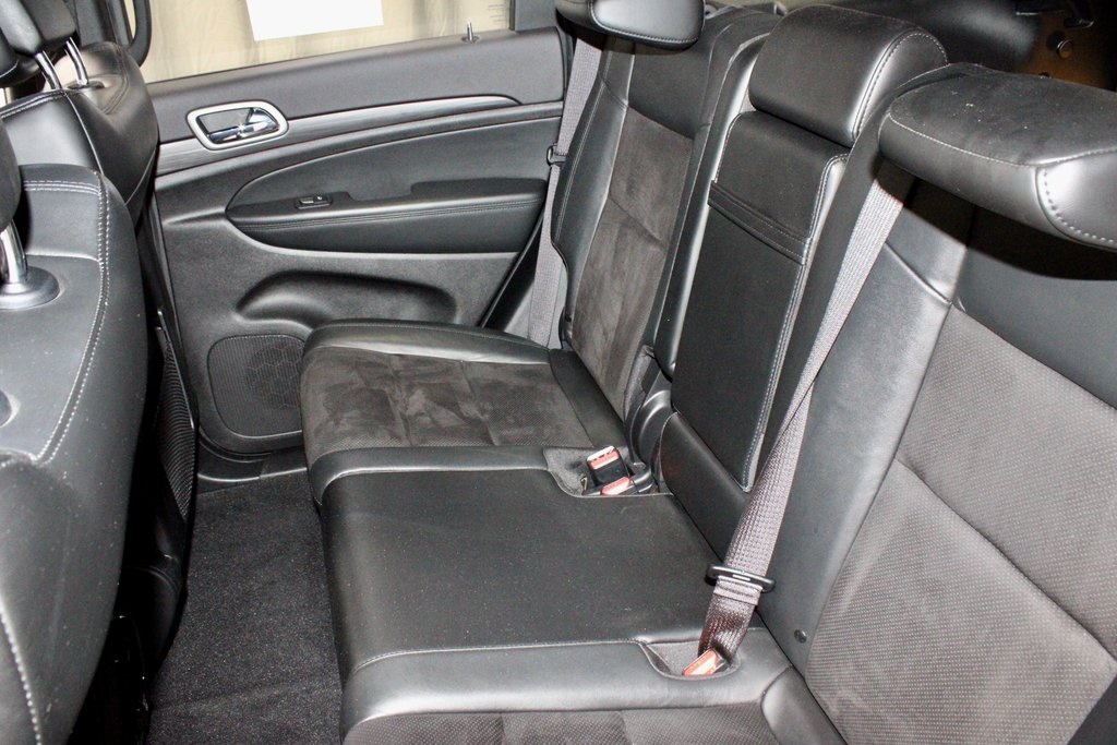 Vehicle image 18 of 35