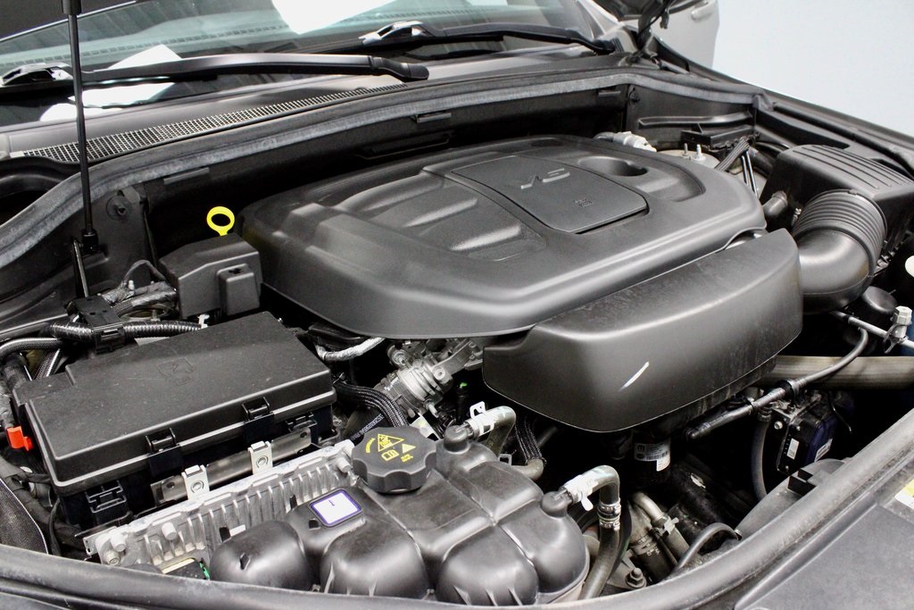 Vehicle image 10 of 35