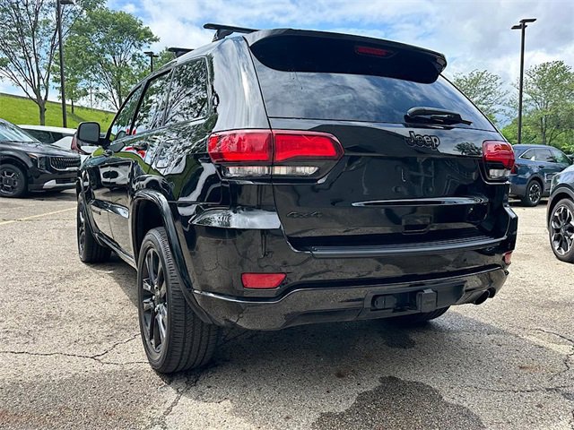 Vehicle image 7 of 25