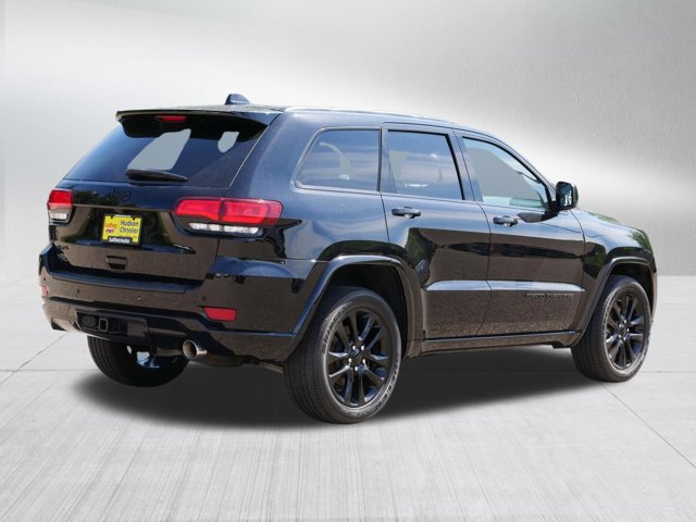 Vehicle image 5 of 38
