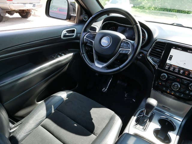Vehicle image 9 of 38